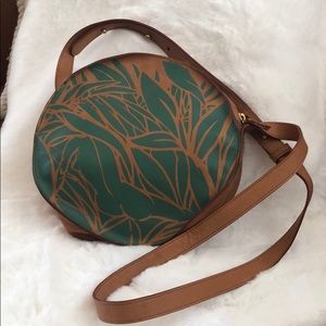 Minor History circle purse